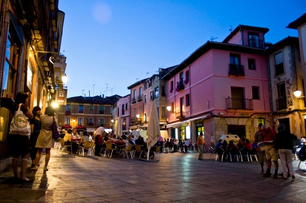 Donde salir de tapas y vinos por León